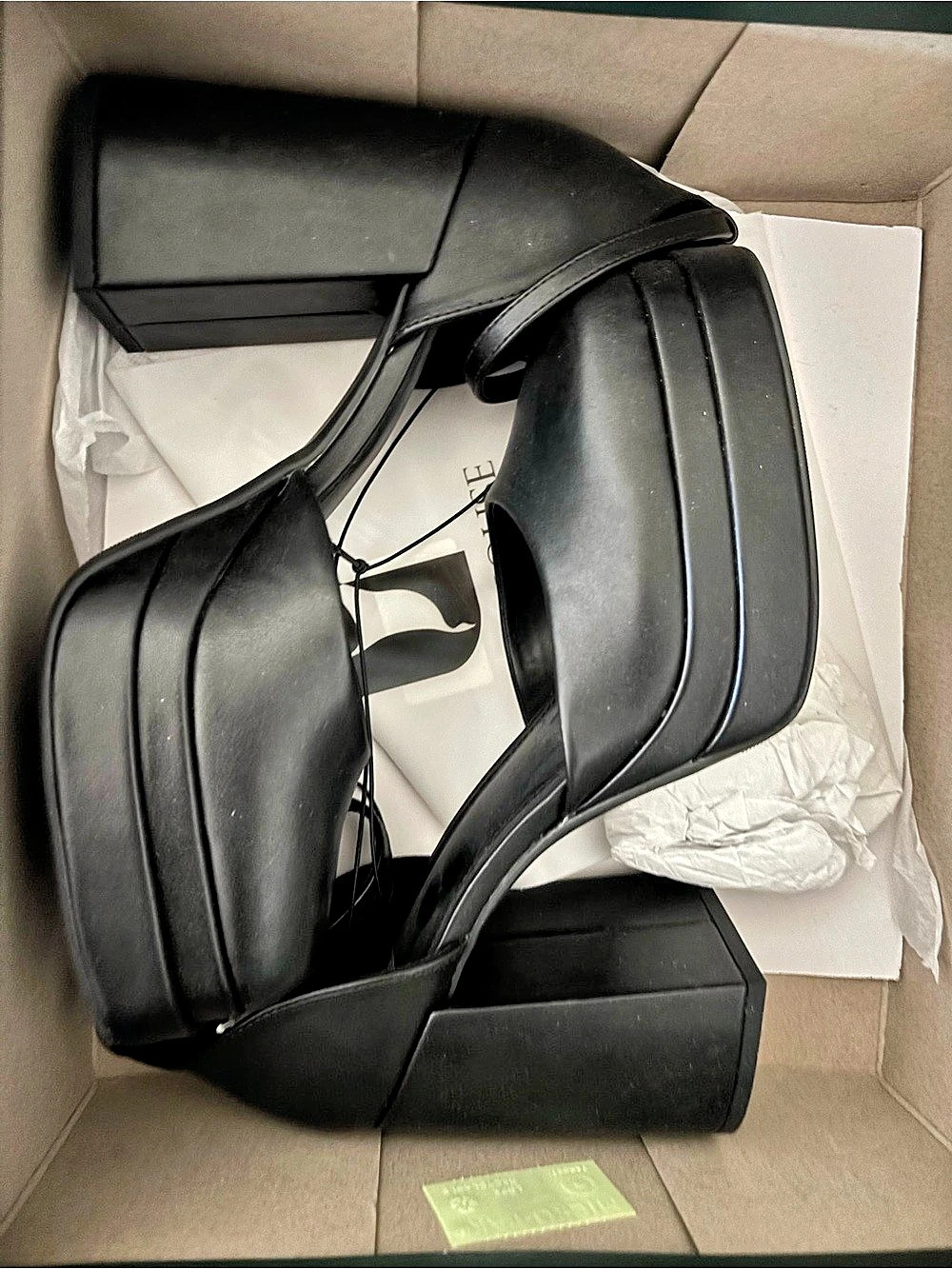 Women’s shoes